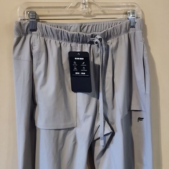 Fabletics the one jogger medium NWT - Picture 3 of 4